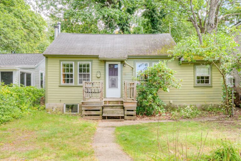 17 Lakeshore Drive, Hopkinton, MA